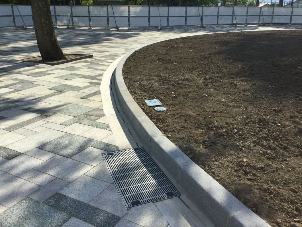 マルチU縦断固定蓋UDスリット-施工後-1