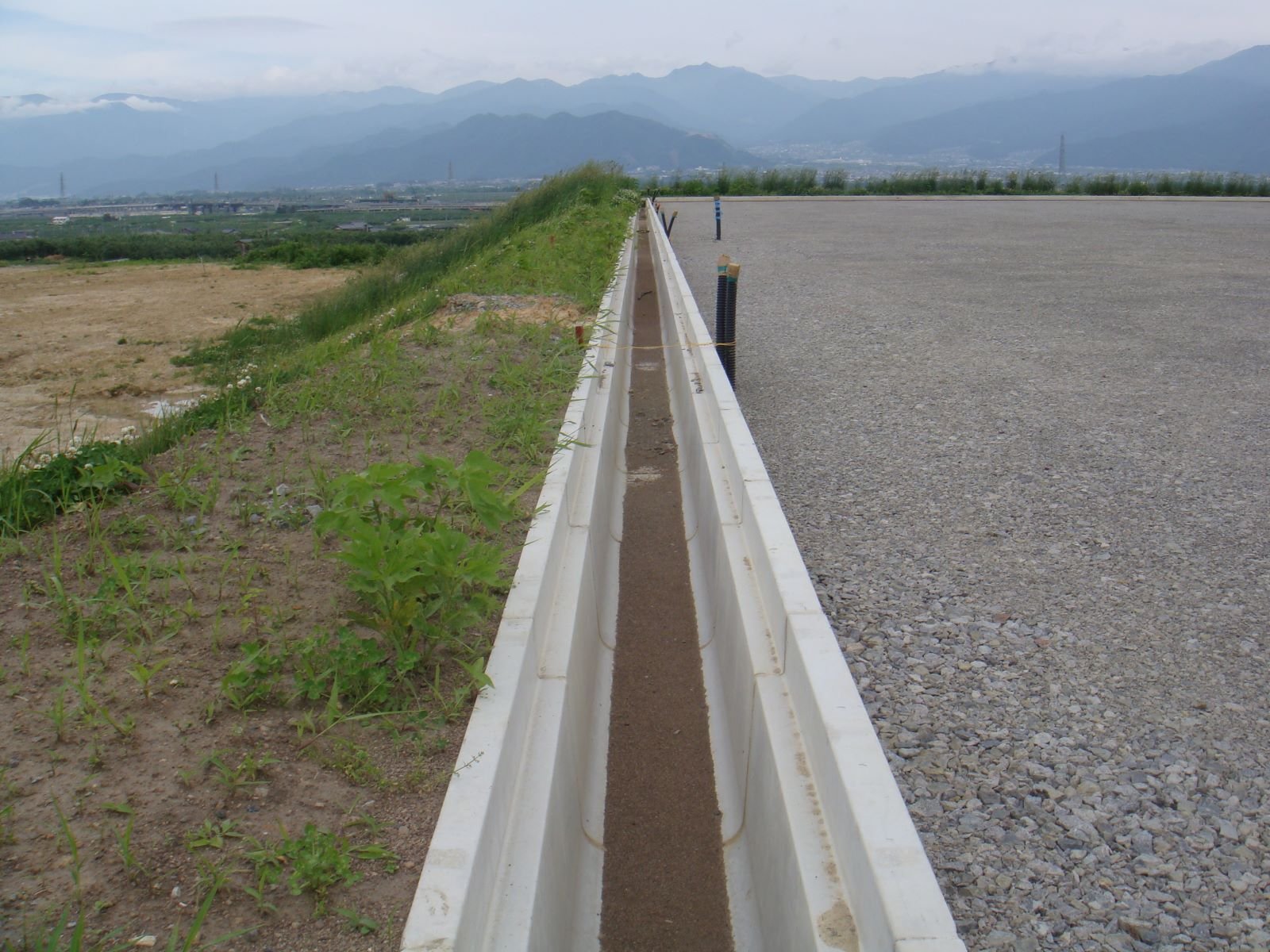 特殊車道用鉄筋コンクリートU形-1