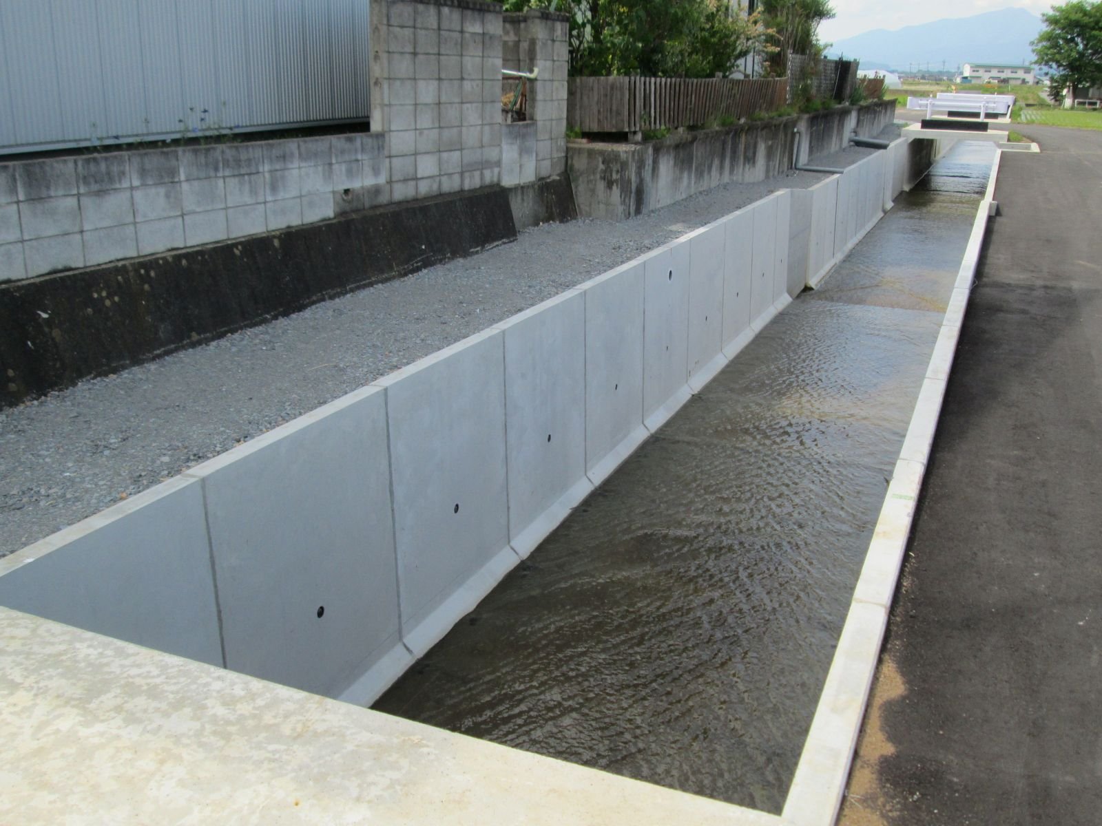 マルチ三面水路